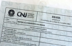 apostila de haia, apostilamento, estudar fora, documentos